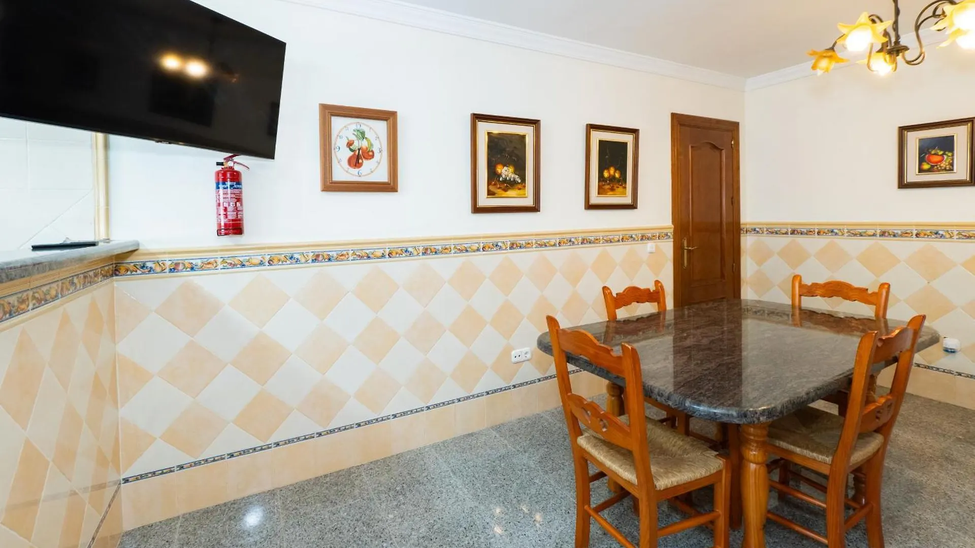 Cubo'S Villa Paraiso Alhaurín el Grande Ισπανία