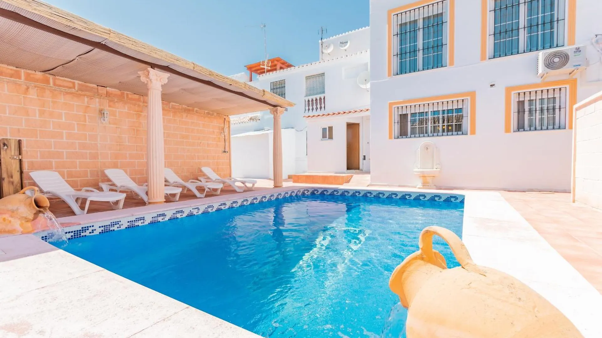 Cubo'S Villa Paraiso Alhaurín el Grande Ισπανία
